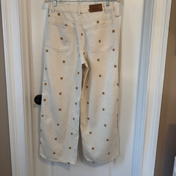 Sezane Lucia Vergara Le Crop Embroidered pants - Picture 4 of 5